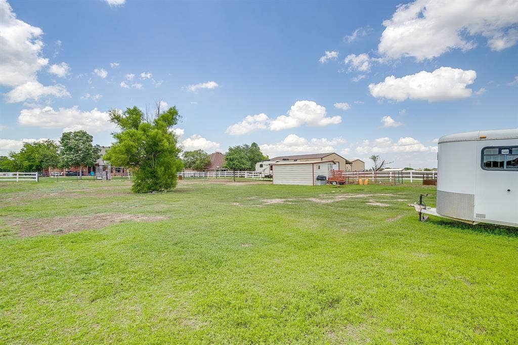 709 Lonesome Prairie Trail, Haslet, TX 76052