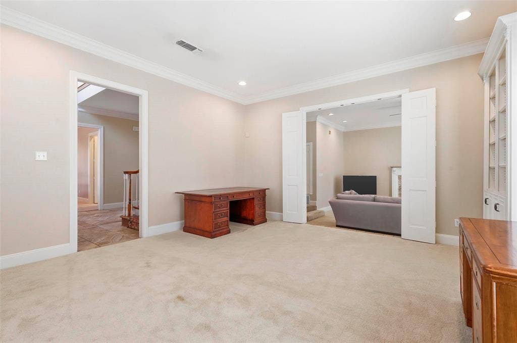 5949 River Bend Drive, Benbrook, TX 76132 very spacious room. Use your own ideas to furnish