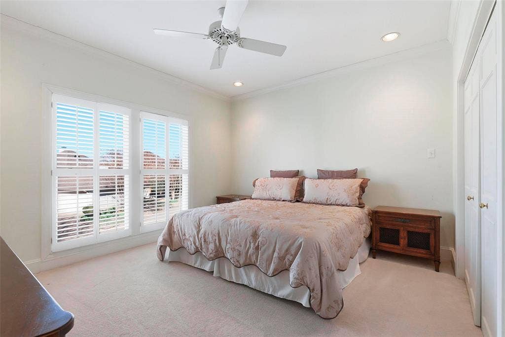 5949 River Bend Drive, Benbrook, TX 76132 Recessed ceiling lighting, crown molding, ceiling fan, carpeted flooring, and plantation shutters