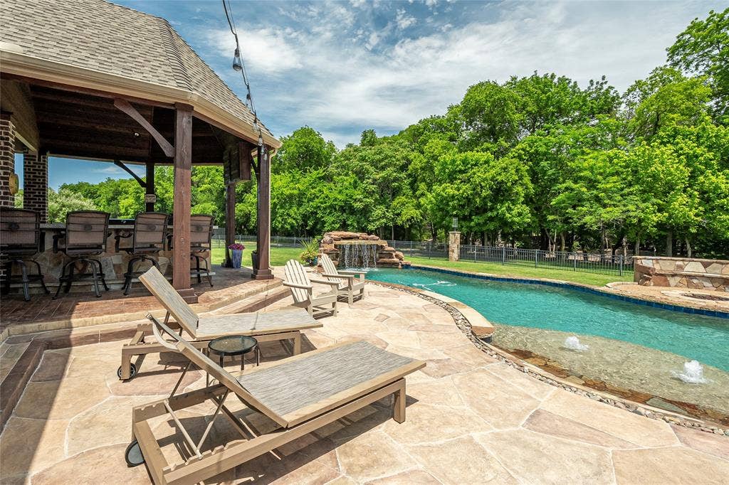 1615 Sara Cove, Lucas, TX 75002 pool and outdoor kitchen.