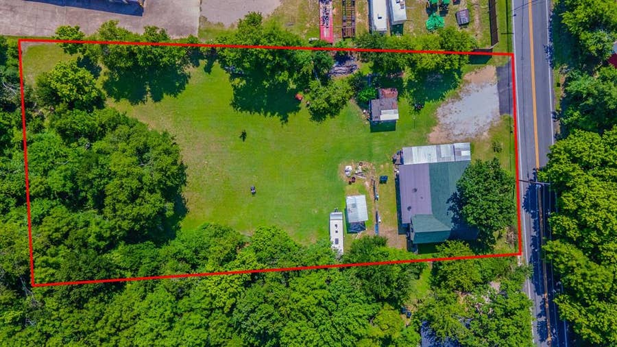 Property photo for 704 Cantrell Street, Waxahachie, TX