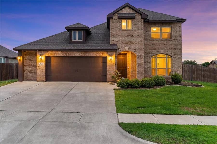 Property photo for 2000 Maplewood Drive, Glenn Heights, TX
