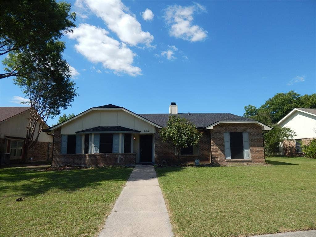 506 Redwood Drive, Grand Prairie, TX 75052 506 Redwood Drive, Grand Prairie, TX 75052