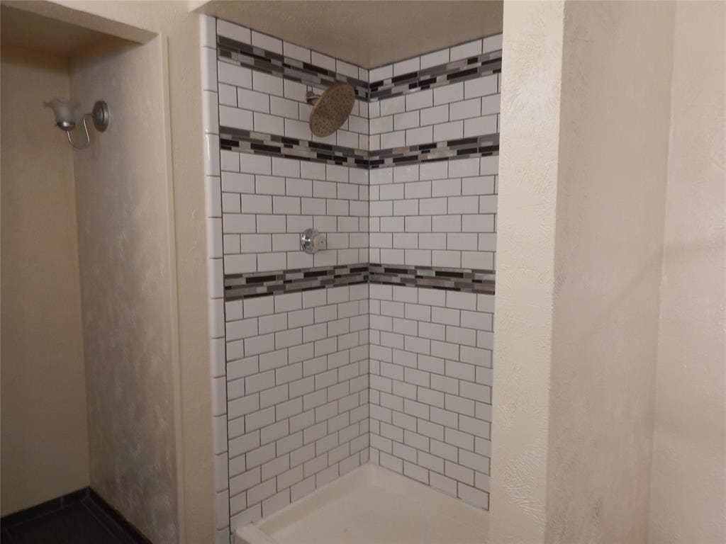 506 Redwood Drive, Grand Prairie, TX 75052 506 Redwood Drive, Grand Prairie, TX 75052