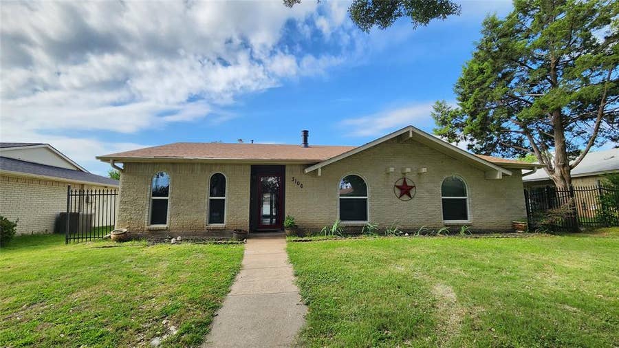 Property photo for 3106 Gayle Drive, Garland, TX