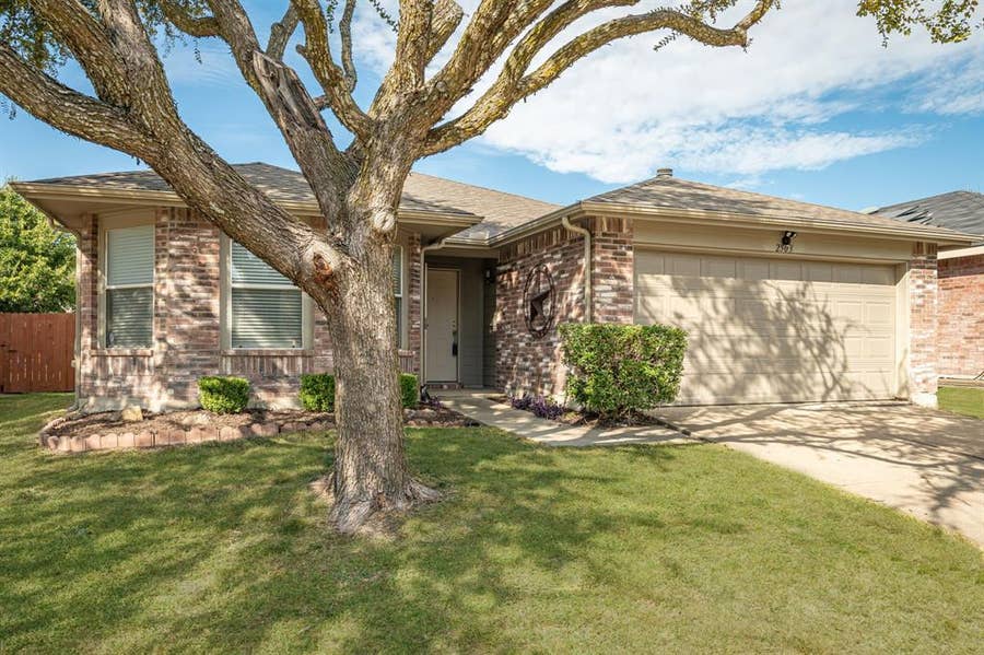 Property photo for 2503 Buckskin Drive, McKinney, TX
