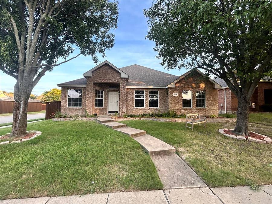 Property photo for 1528 Silver Spur Drive, Allen, TX