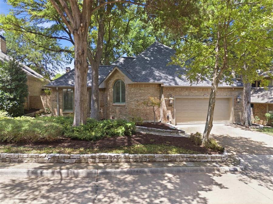 Property photo for 2406 Forest Court, McKinney, TX