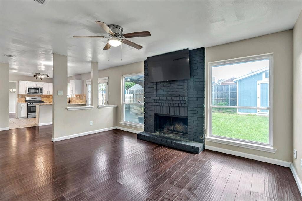326 Baldwin Street, Grand Prairie, TX 75052 326 Baldwin Street, Grand Prairie, TX 75052