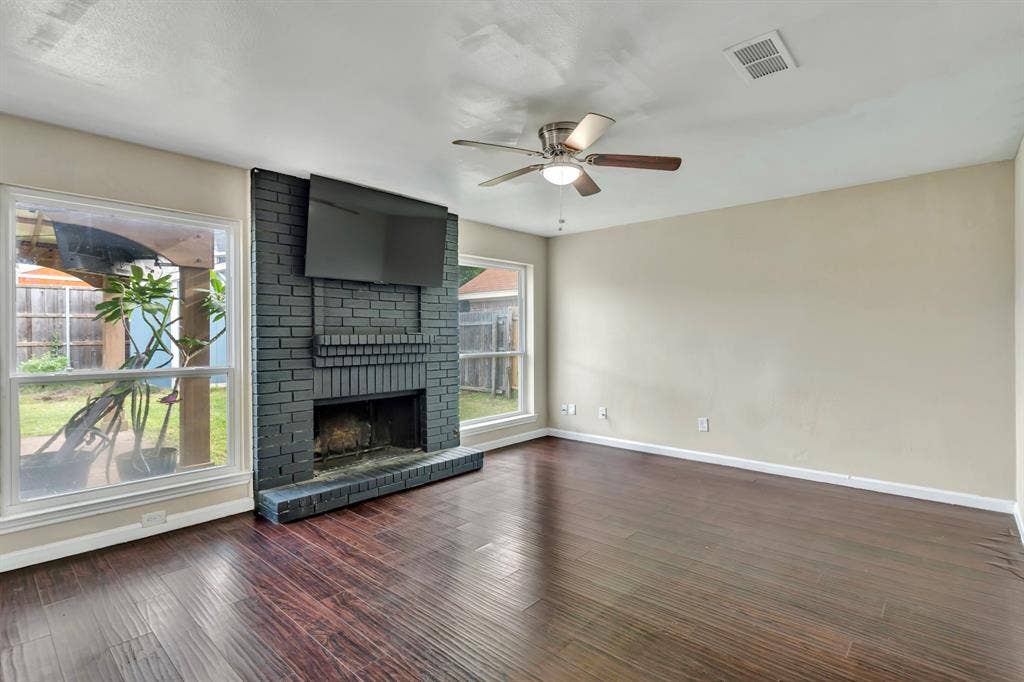 326 Baldwin Street, Grand Prairie, TX 75052 326 Baldwin Street, Grand Prairie, TX 75052