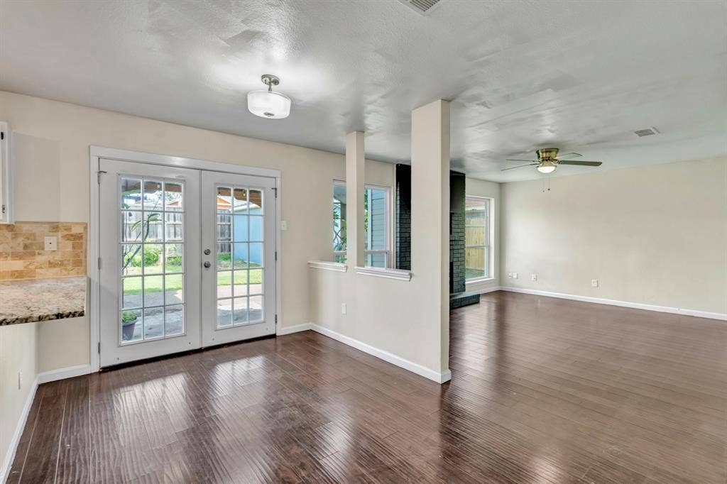 326 Baldwin Street, Grand Prairie, TX 75052 326 Baldwin Street, Grand Prairie, TX 75052