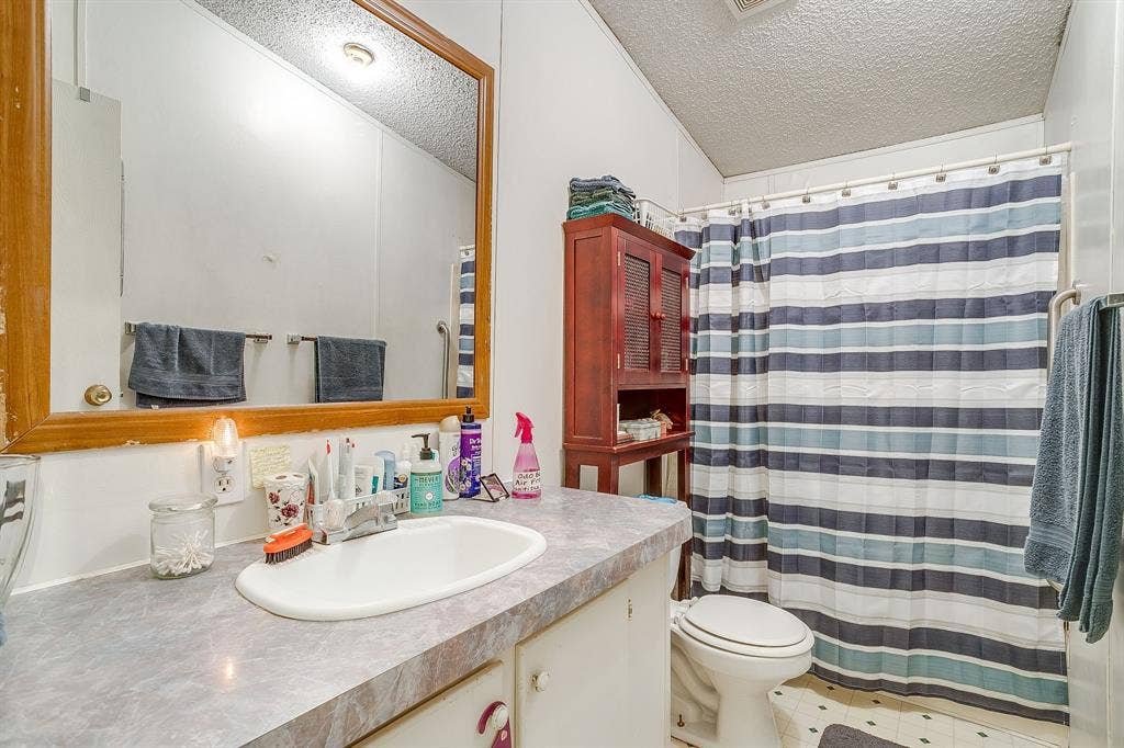 127 Lelon Lane, Springtown, TX 76082 127 Lelon Lane, Springtown, TX 76082