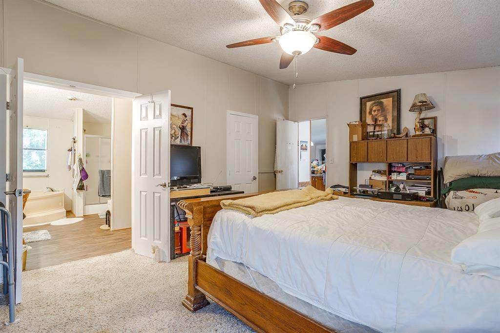 127 Lelon Lane, Springtown, TX 76082 127 Lelon Lane, Springtown, TX 76082