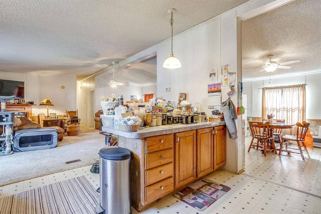127 Lelon Lane, Springtown, TX 76082 127 Lelon Lane, Springtown, TX 76082