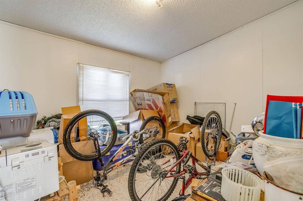 127 Lelon Lane, Springtown, TX 76082 127 Lelon Lane, Springtown, TX 76082