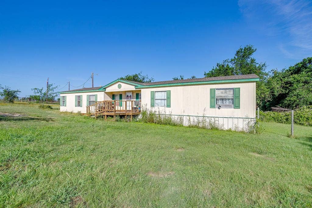 127 Lelon Lane, Springtown, TX 76082 127 Lelon Lane, Springtown, TX 76082