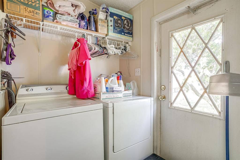 127 Lelon Lane, Springtown, TX 76082 127 Lelon Lane, Springtown, TX 76082