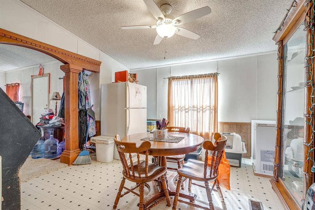 127 Lelon Lane, Springtown, TX 76082 127 Lelon Lane, Springtown, TX 76082