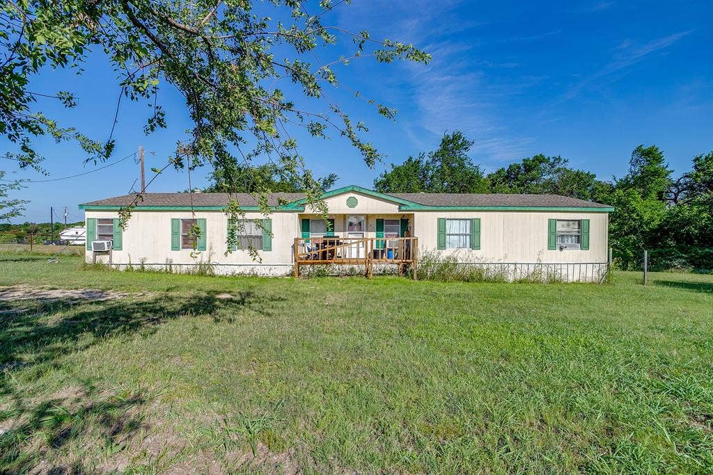 127 Lelon Lane, Springtown, TX 76082 127 Lelon Lane, Springtown, TX 76082