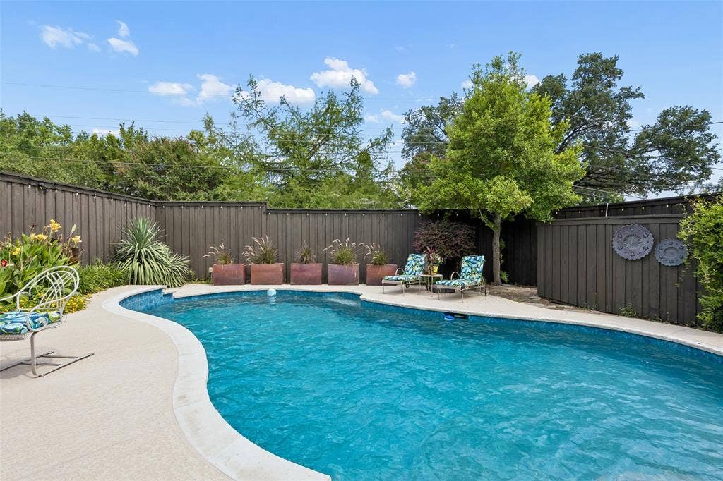 7104 Claybrook Drive, Dallas, TX 75231