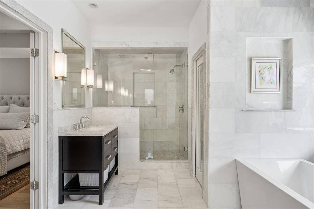 7104 Claybrook Drive, Dallas, TX 75231