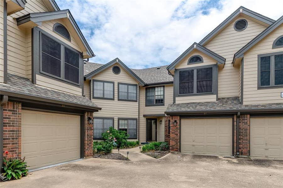 Property photo for 402 Santa Fe Trail, #37, Irving, TX