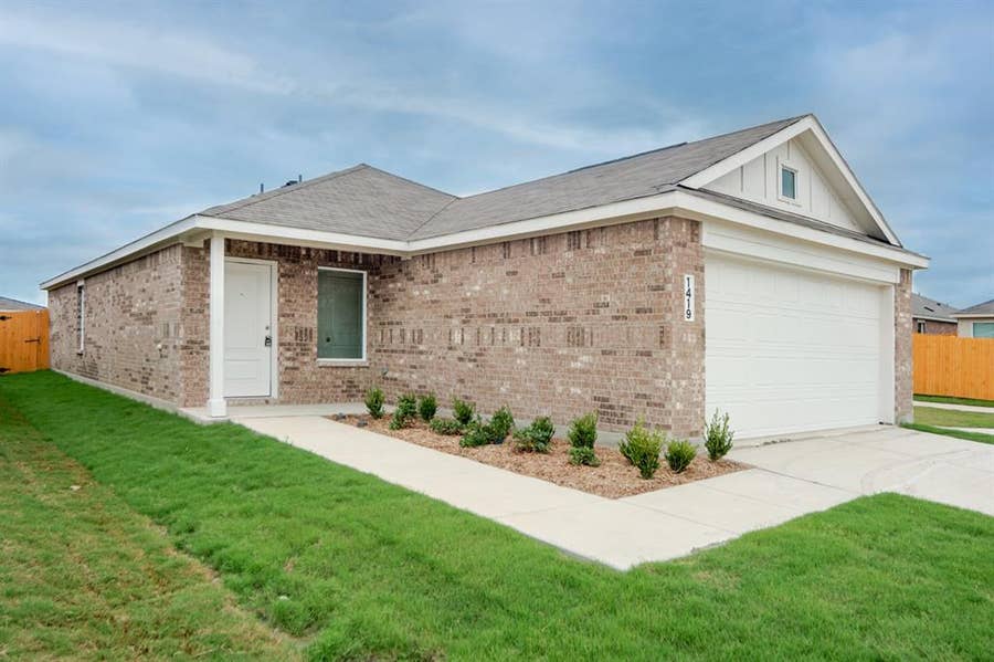 Property photo for 1419 MERLIN BLUFF Street, Forney, TX