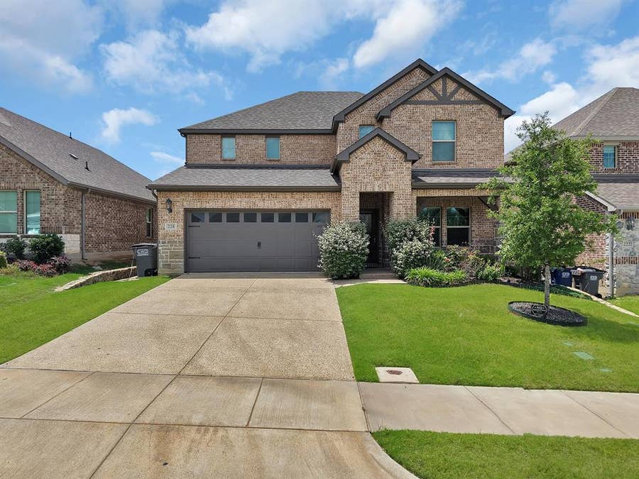 Property photo for 220 Fieldstone Drive, Melissa, TX