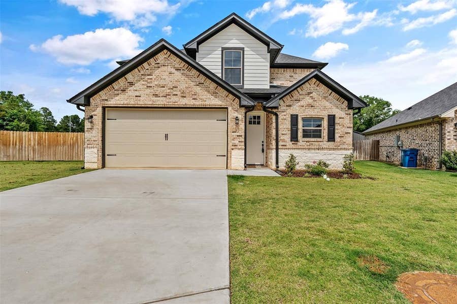 Property photo for 508 Cornerstone, Lindale, TX