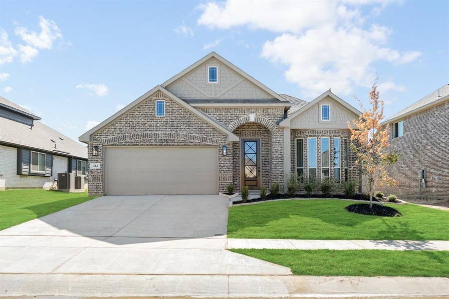 Property photo for 214 Seminole Trail, Alvarado, TX