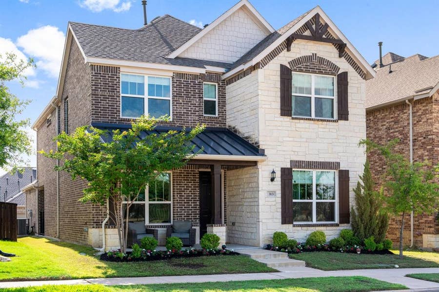 Property photo for 313 Kennewick Drive, Garland, TX