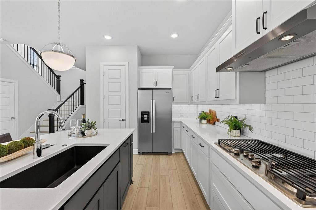 1341 Roundup Way, Argyle, TX 76226 Gas Cooktop