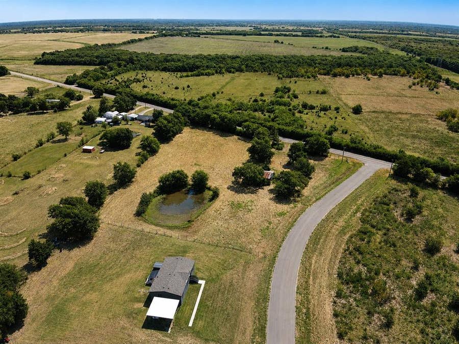 Property photo for 4008 Rolling Lane, Greenville, TX