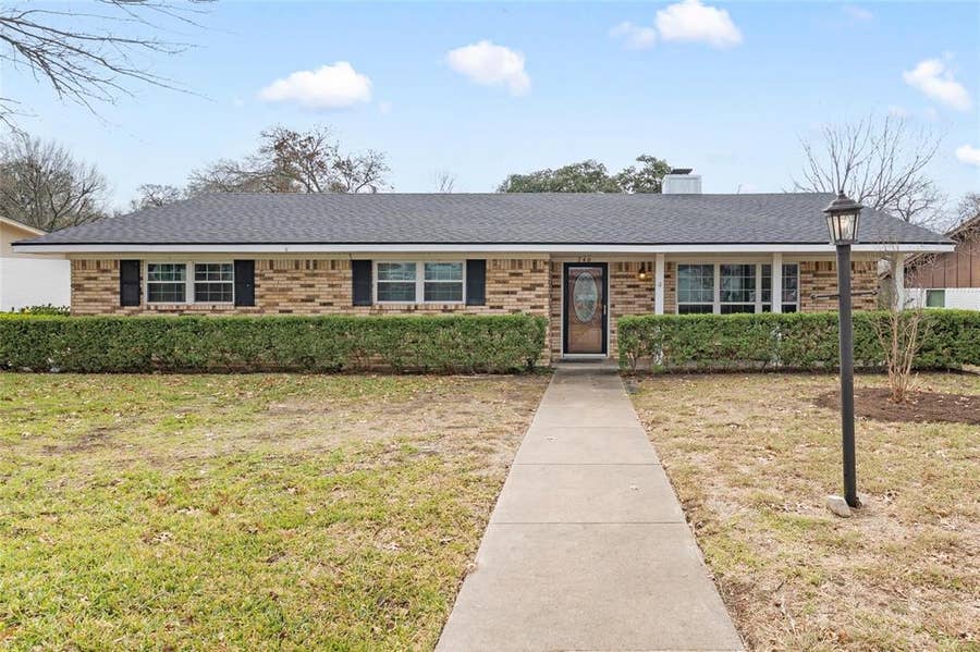 Property photo for 740 Wedgewood Drive, Woodway, TX