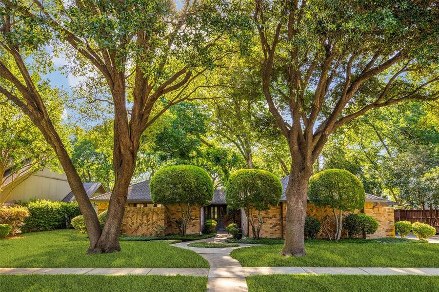 Property photo for 2306 Windsor Drive, Richardson, TX