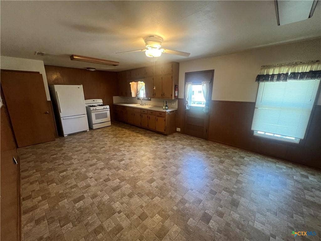 1324 N 60th Street, Waco, TX 76710 1324 N 60th Street, Waco, TX 76710