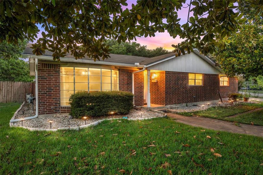Property photo for 605 N Roberts Street, West, TX