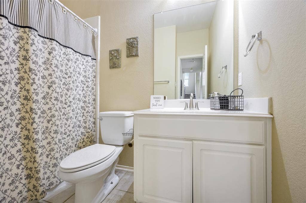 211 Mineral Springs Drive, Allen, TX 75002 Downstairs full bath