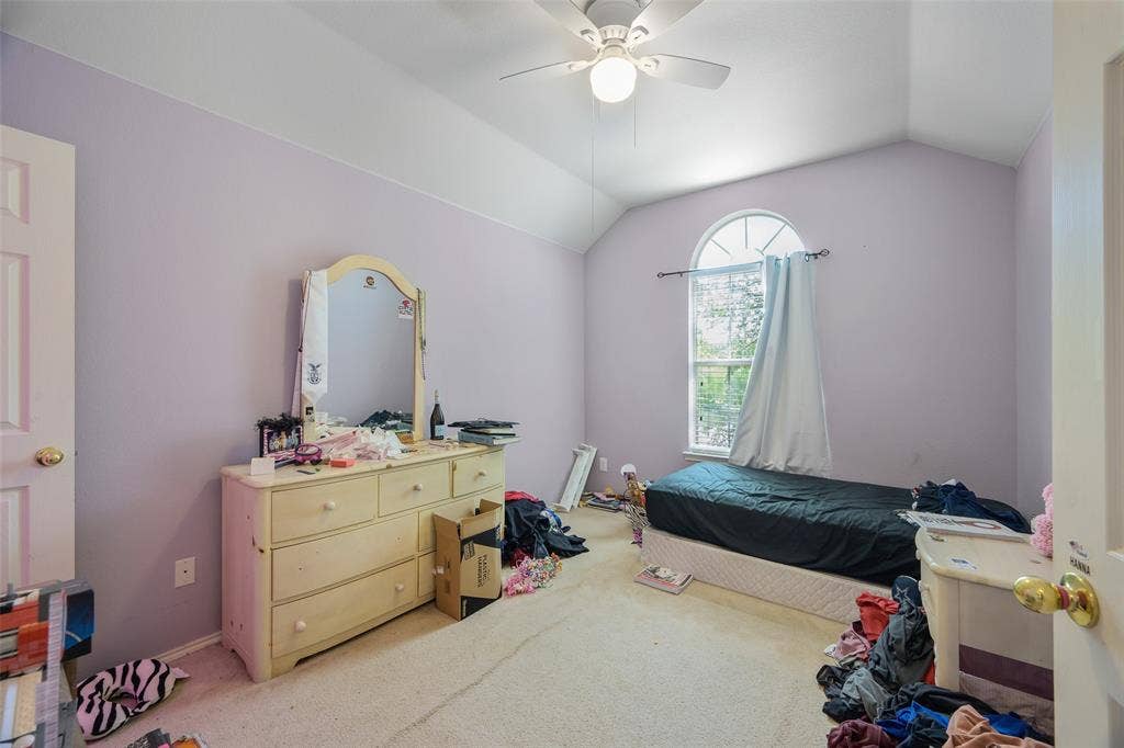 211 Mineral Springs Drive, Allen, TX 75002 Upstairs bedroom
