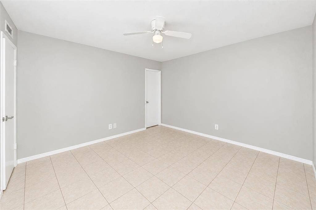 1204 W Spring Creek Parkway, Plano, TX 75023 1204 W Spring Creek Parkway, Plano, TX 75023