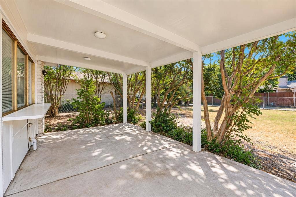 1204 W Spring Creek Parkway, Plano, TX 75023 1204 W Spring Creek Parkway, Plano, TX 75023