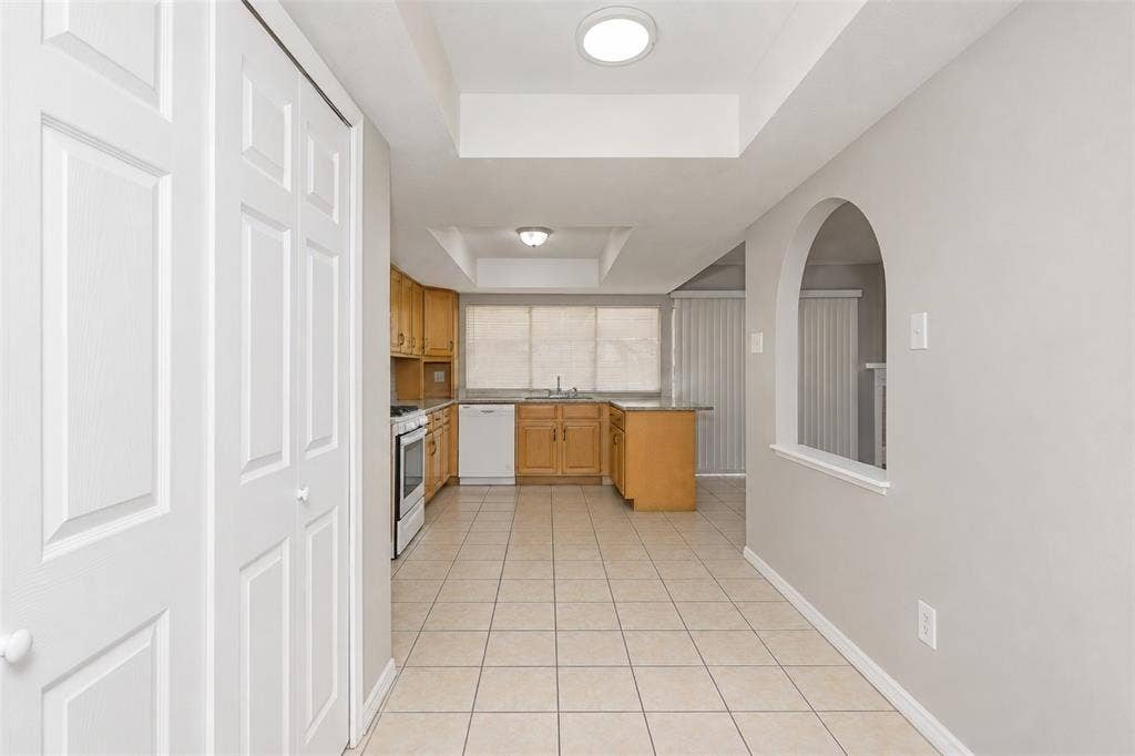 1204 W Spring Creek Parkway, Plano, TX 75023 1204 W Spring Creek Parkway, Plano, TX 75023