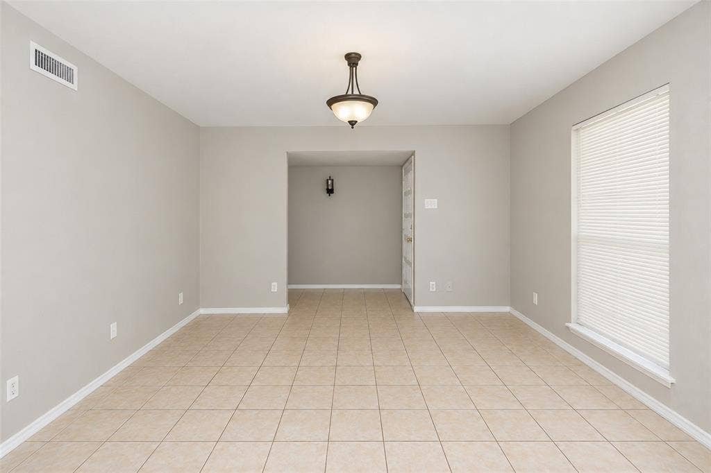 1204 W Spring Creek Parkway, Plano, TX 75023 1204 W Spring Creek Parkway, Plano, TX 75023