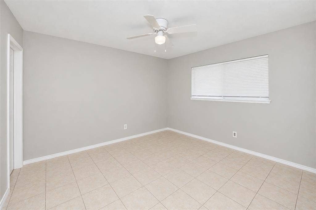 1204 W Spring Creek Parkway, Plano, TX 75023 1204 W Spring Creek Parkway, Plano, TX 75023