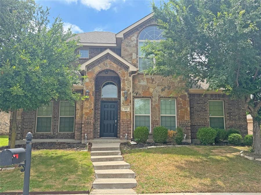 Property photo for 421 Sunnyside Lane, Red Oak, TX