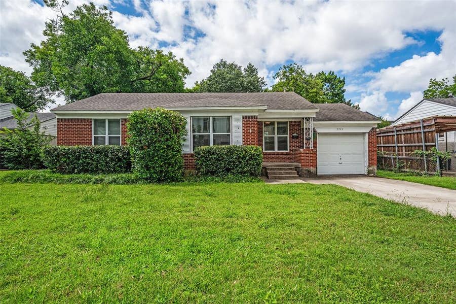 Property photo for 3742 Dunhaven Road, Dallas, TX