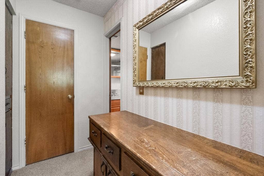 541 Apple Lane, Midlothian, TX 76065