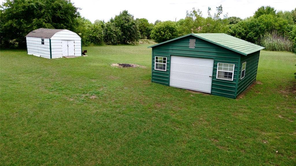 541 Apple Lane, Midlothian, TX 76065
