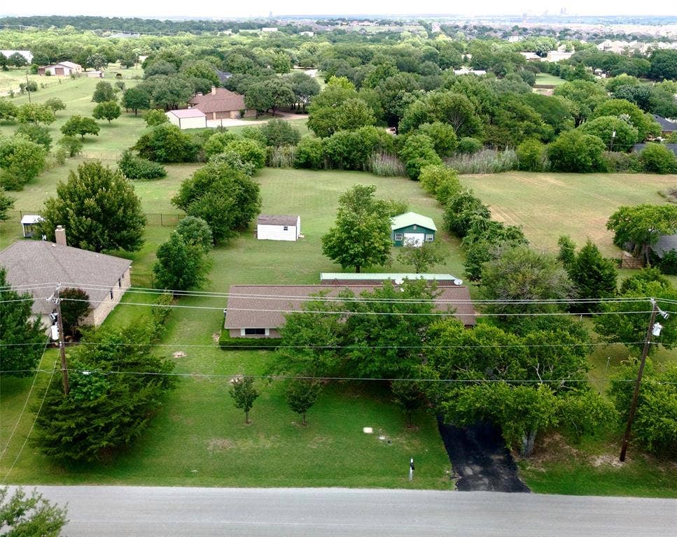 541 Apple Lane, Midlothian, TX 76065