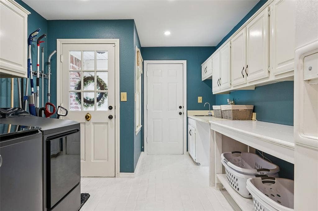 915 Skyline Drive, Argyle, TX 76226 915 Skyline Drive, Argyle, TX 76226